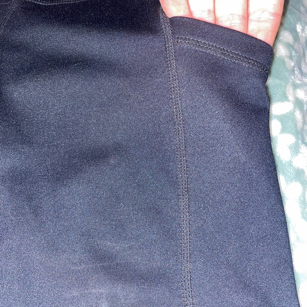 Zella Black Bike Shorts with‎ Pockets - Picture 3 of 6